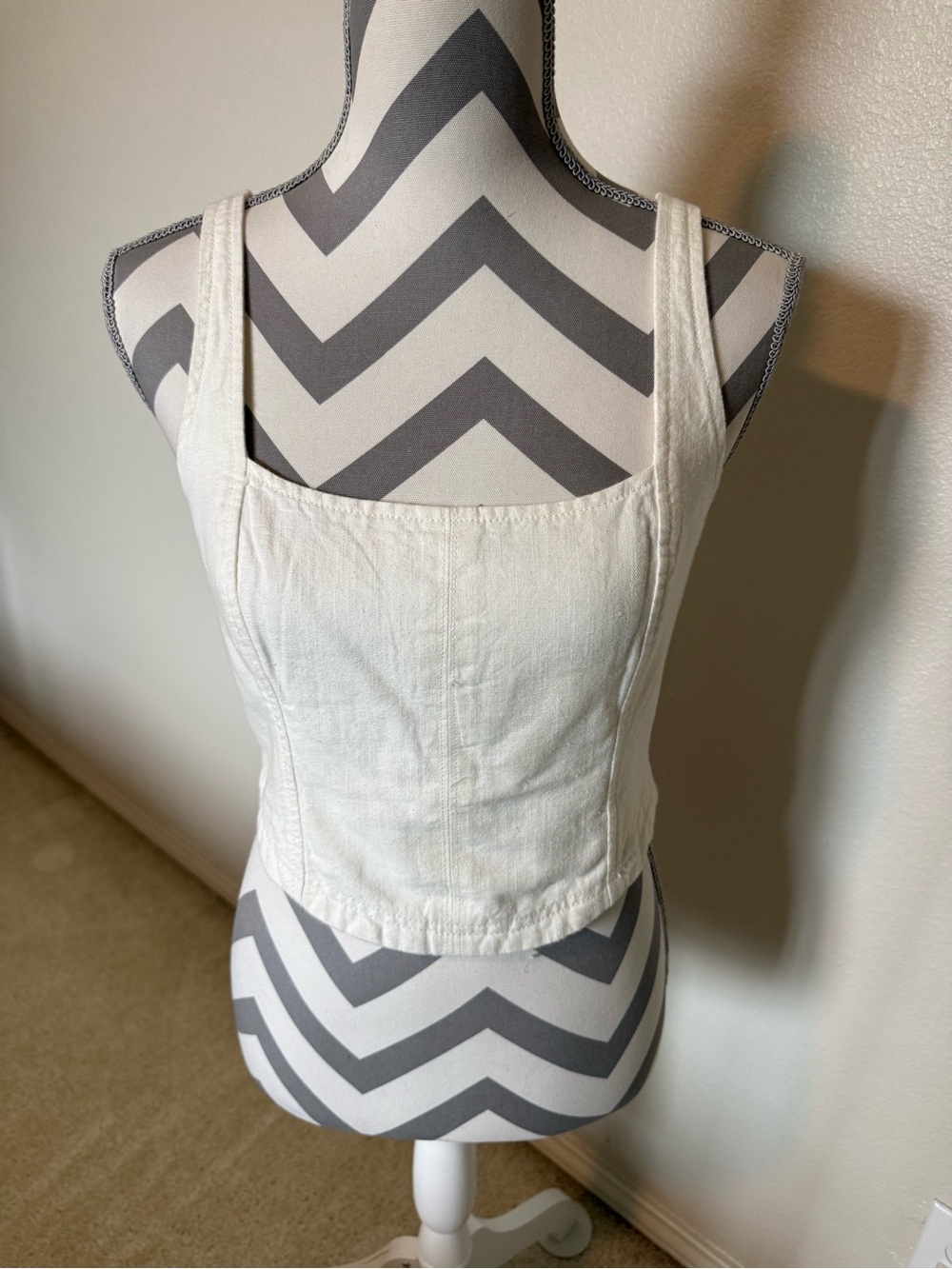 NWT Pilcro White Square-Neck Cropped Tank Top - Women's